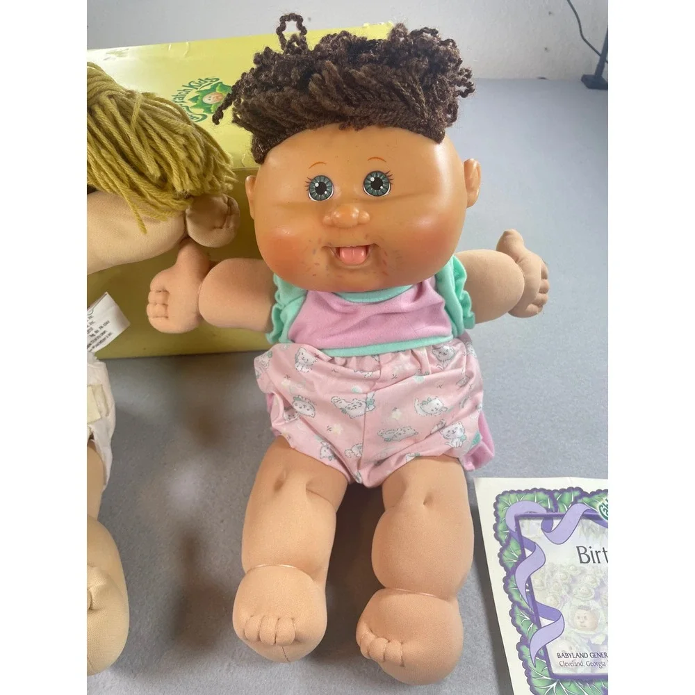 Vintage Cabbage Patch Kids Dolls Bundle Blonde Brunette with Birth Certificate